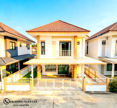 บ้านแฝด ชลบุรี : 🏠Vายบ้านพร้อมอยู่ - ชลบุรี   พิกัด: บางแสน - เหมือง  3 นอน 3 น้ำ 2 จอดรถ | พื้นที่ 37 ตร.วา