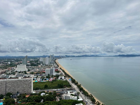 Copacabana Beach Jomtien คอนโดหรูติดหาดชั้นสูงขายต่ำกว่าราคาตลาด 1นอน 1น้ำ วิวทะเล