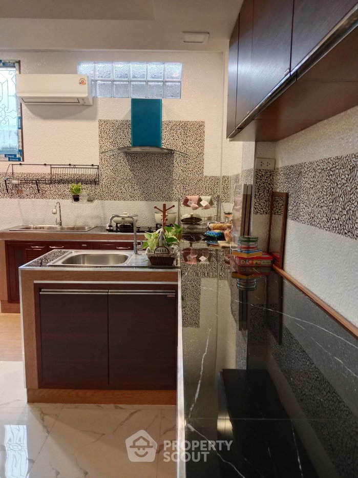 picture 3-BR Condo at Baan Sukhumvit near BTS Thong Lor (ID 3452411) - 12/37