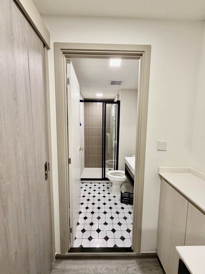 รูป 🏙️ 𝗞𝗔𝗩𝗘 𝗪𝗢𝗡𝗗𝗘𝗥𝗟𝗔𝗡𝗗 ✨ | ตึก D ชั้น 2 | ห้องมุม | ขนาด 𝟮𝟲.𝟲 ตร.ม. | แอร์ 𝟮 เครื่อง ❄️ | ตรงข้าม ม.ธรรมศาสตร์ 🎓 - รูปที่ 9/11