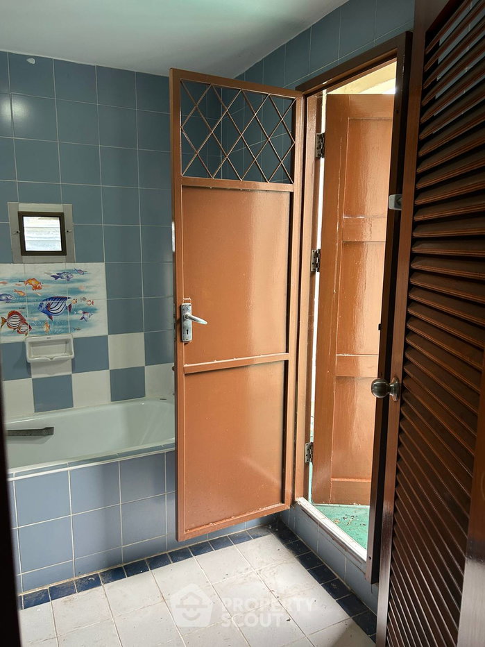 รูป ทาวน์เฮ้าส์ 4 ห้องนอน พื้นที่ 382 ตร.ม. ขายในประเวศ กรุงเทพฯ (ID 3453759) - รูปที่ 18/25