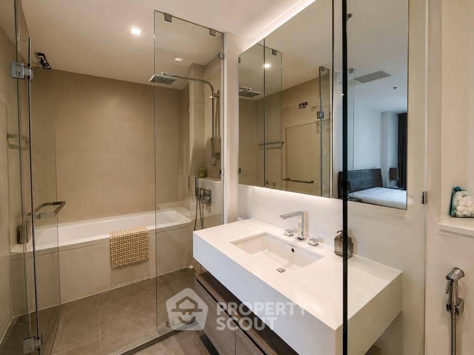 picture Great Value 1-BR At The River Condominium Near BTS Saphan Taksin (ID 382796) - 12/13