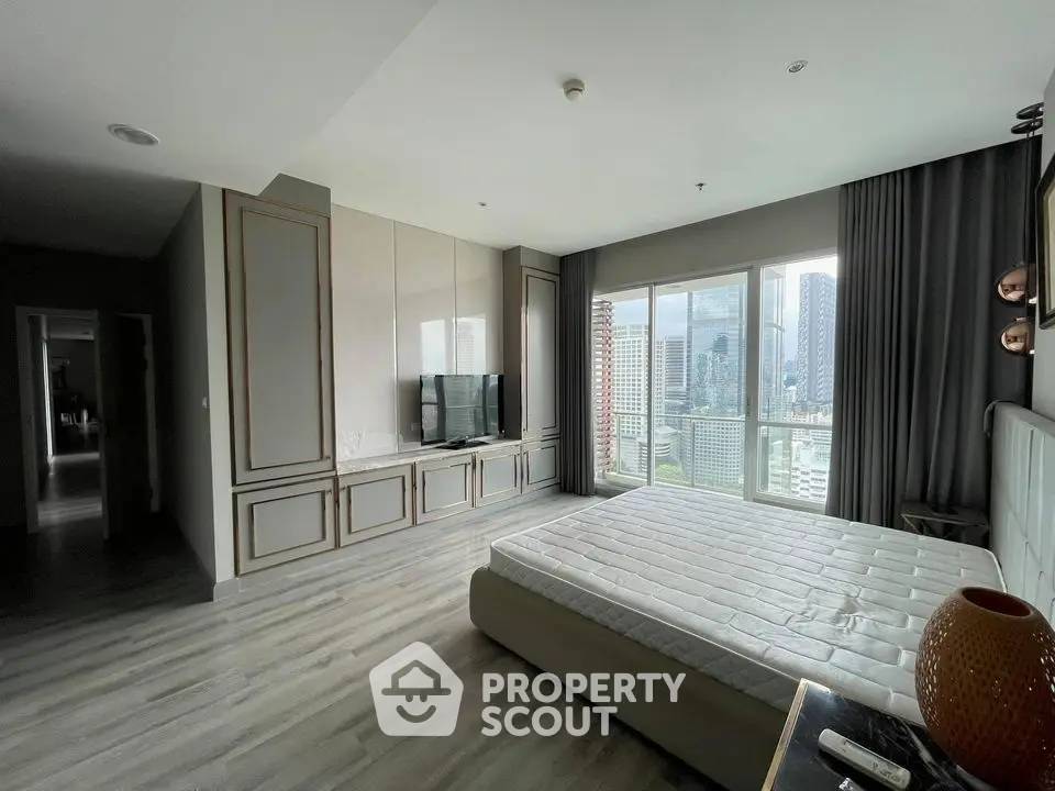picture 200m To BTS Saint Louis | 3-BR Condo At Centric Sathorn-St. Louis (ID 3284349) - 3/10