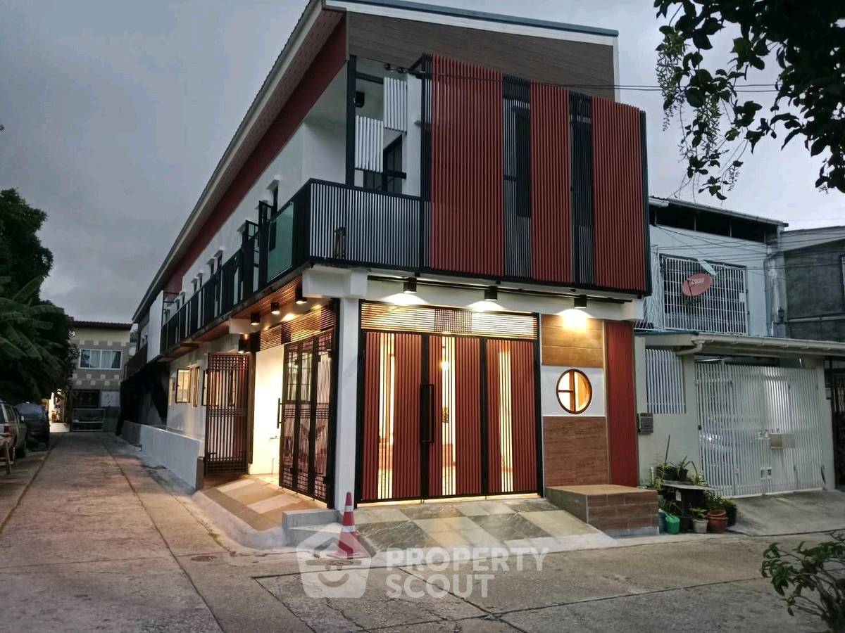 รูป คอนโด 4-ห้องนอน ที่ บ้าน สุขุมวิท ใกล้ BTS ทองหล่อ (ID 3452417) - รูปที่ 3/33