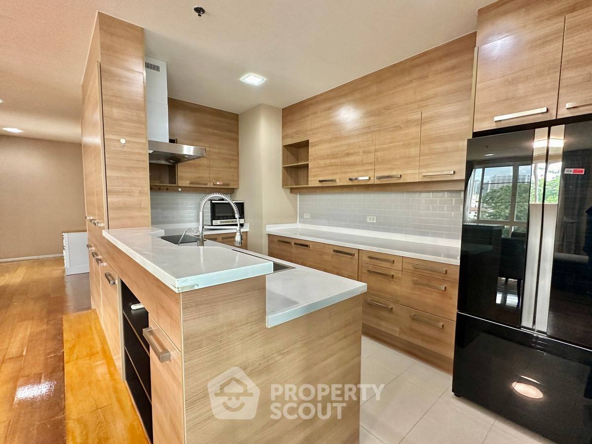 รูป คอนโด 2 ห้องนอน Villa Sikhara Condominium ย่านพร้อมพงษ์ (ID 2661873) - รูปที่ 2/5