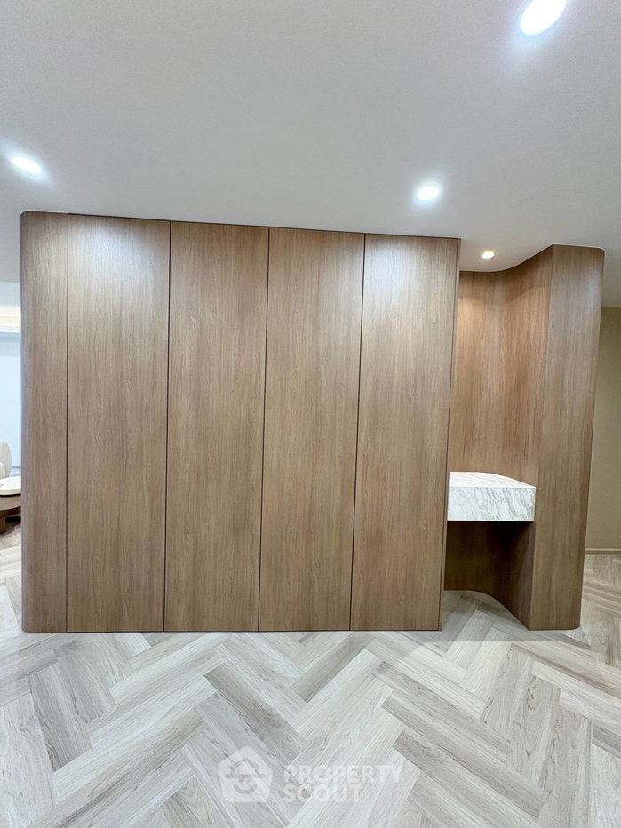 picture 3-BR Condo at Asoke Tower near MRT Phetchaburi (ID 3453732) - 4/19