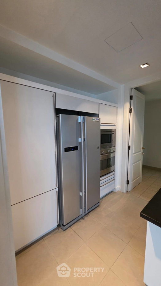 picture 23rd-Floor 3-BR 210 Sqm Athenee Residence Near BTS Phloen Chit (ID 2228805) - 8/21