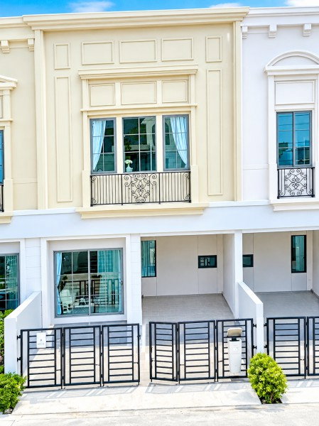 รูป 261024awnlvkd ให้เช่า ทาวน์เฮ้าส์ สิริ เพลส เมกาบางนา ถนนบางนา-ตราด กม.5 270 ม.ทาวน์โฮมหรูหรา อบอุ่น 3 นอน 3 น้ำ 16 ตร.ว.100 ตร.ม. ใกล้กับ - รูปที่ 1/8