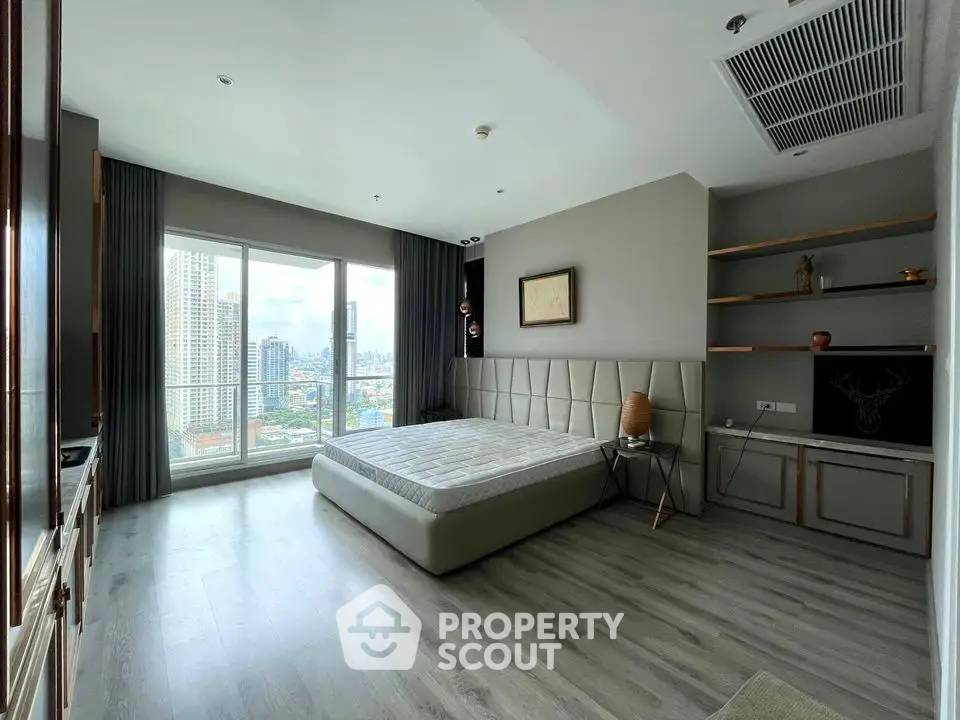 picture 200m To BTS Saint Louis | 3-BR Condo At Centric Sathorn-St. Louis (ID 3284349) - 4/10