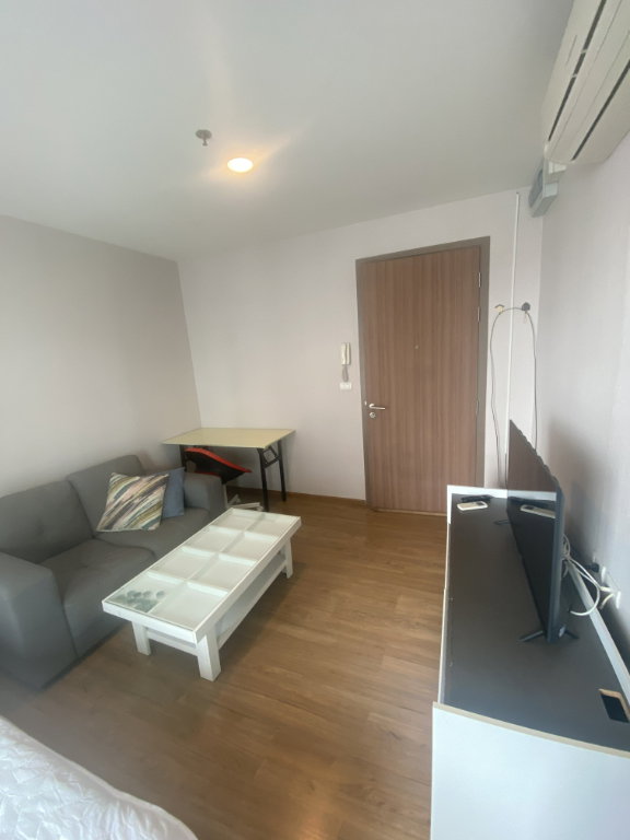 picture FUSE CHAN-SATHORN 20th Flr Pool View to let - 4/12