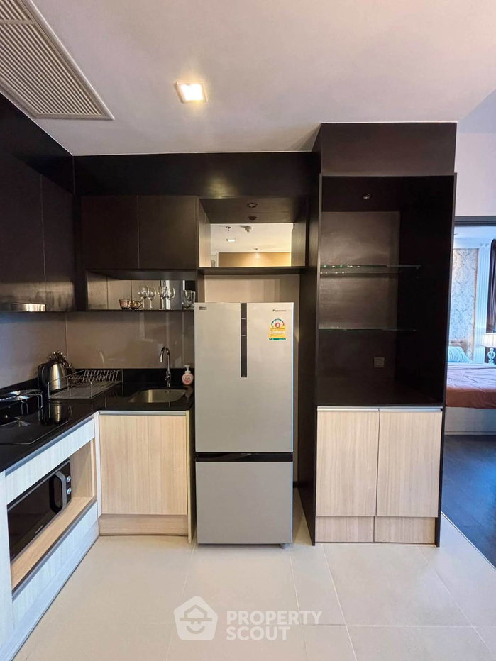 รูป ใกล้ MRT สุขุมวิทเพียง 200 ม. คอนโด 1 ห้องนอน เดอะ Edge Sukhumvit 23 (ID 3453647) - รูปที่ 11/21