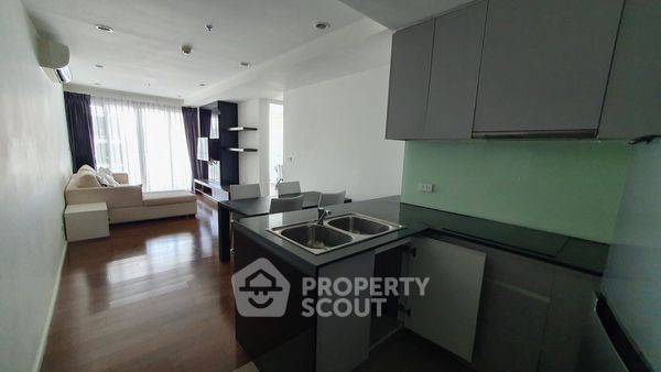picture 2-BR Condo at 15 Sukhumvit Residences near BTS Nana (ID 785437) - 5/11