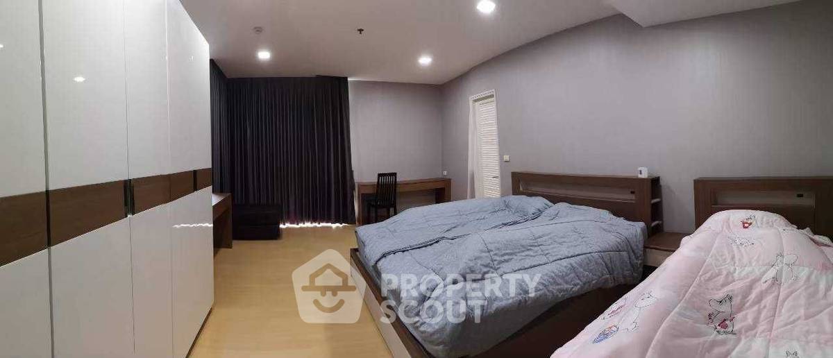 picture 19th-Floor 3-BR Nusasiri Grand Condominium 60m To BTS Ekkamai (ID 835015) - 1/13