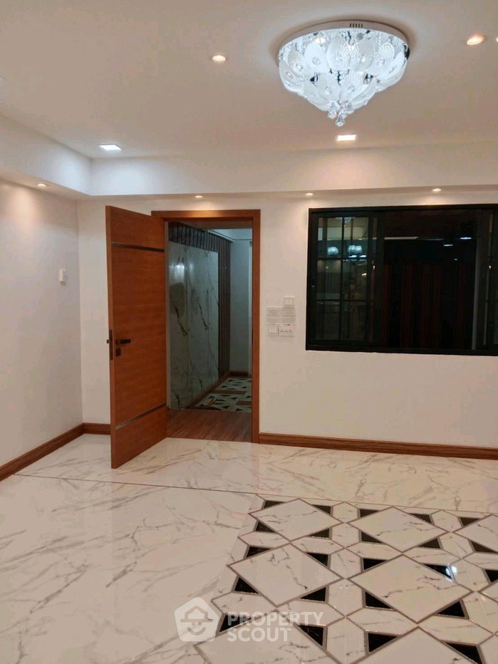 รูป คอนโด 4 ห้องนอน 190 ตร.ม. Baan Sukhumvit ขายใกล้ BTS ทองหล่อ (ID 3452417) - รูปที่ 14/33