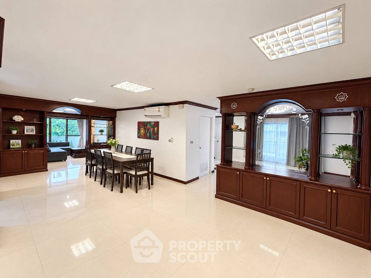 รูป 230 ตร.ม. 3 ห้องนอน ที่ Ruamjai Heights Condominium ใกล้ ARL มักกะสัน (ID 3451864) - รูปที่ 1/7