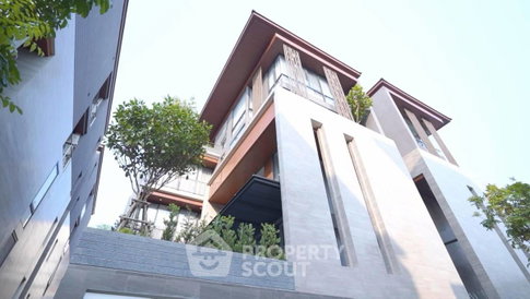 4-BR House at Anina Villa Sathorn-Yenakart near MRT Khlong Toei (ID 3407490)