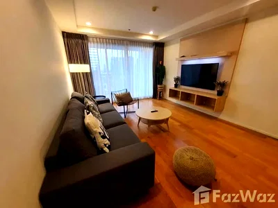 Condos for sale : 15 Sukhumvit Residences 6890477