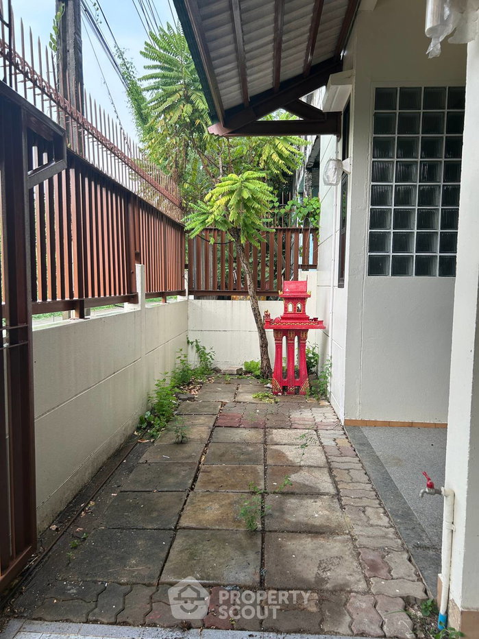 รูป ทาวน์เฮ้าส์ 4 ห้องนอน พื้นที่ 382 ตร.ม. ขายในประเวศ กรุงเทพฯ (ID 3453759) - รูปที่ 21/25