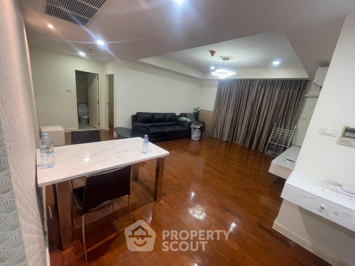 picture 20th-Floor 2-BR At Baan Siri 24 Near BTS Phrom Phong (ID 3452554) - 2/11