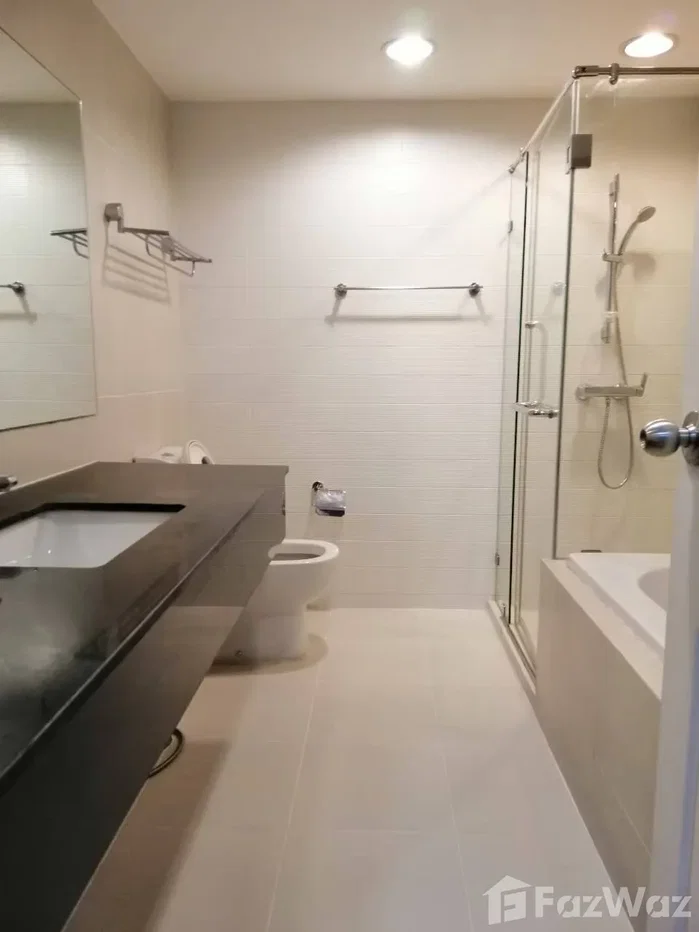 picture Looking for a condo that feels just like home? 6881928 - 12/13