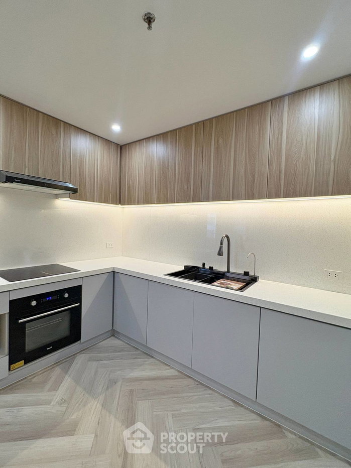 picture 3-BR Condo at Asoke Tower near MRT Phetchaburi (ID 3453732) - 6/19