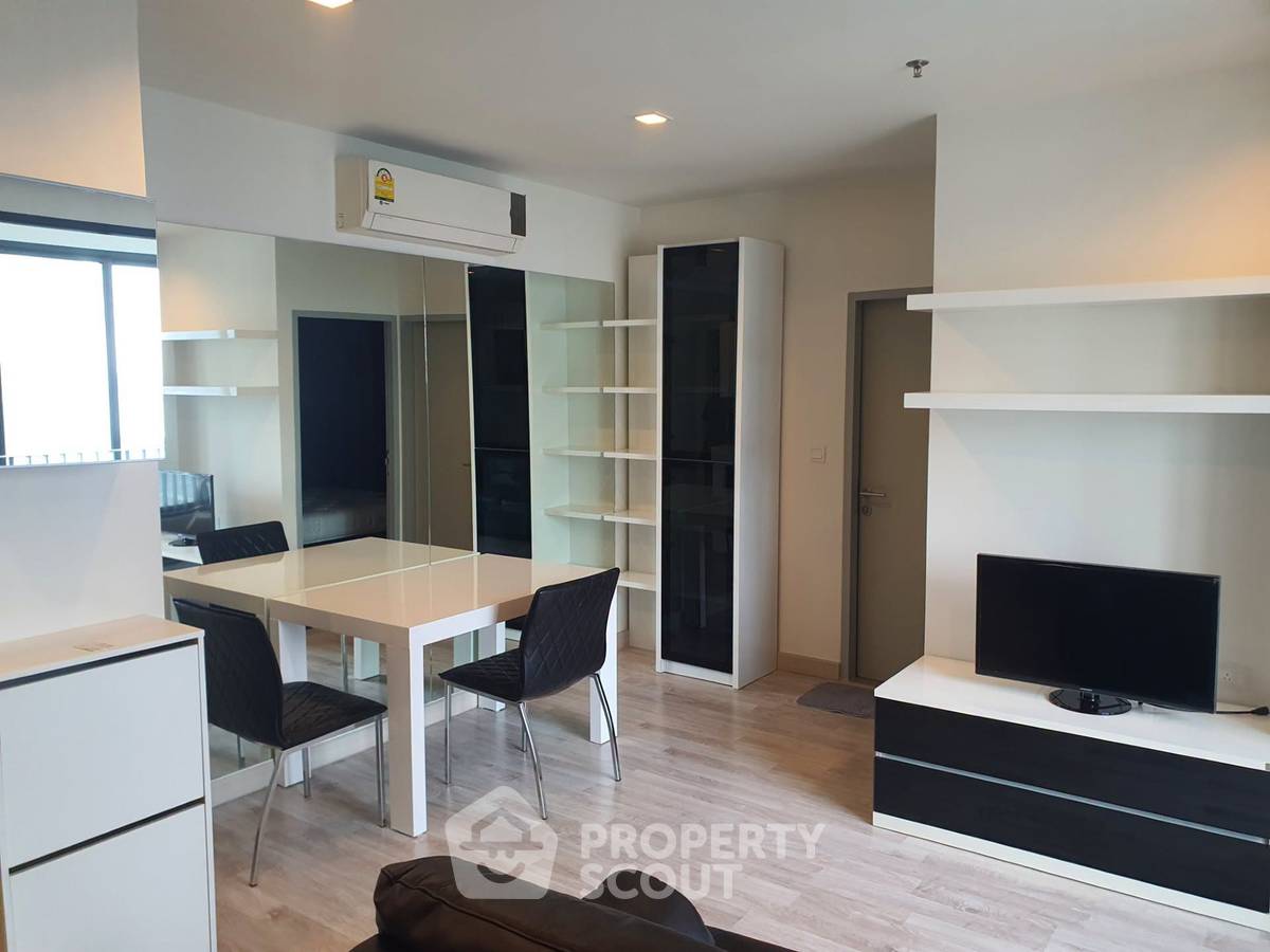 picture 2-BR Condo at Ideo Mobi Rama 9 near MRT Phra Ram 9 (ID 3452234) - 3/9