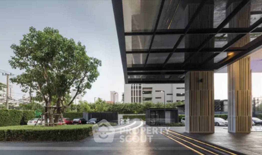 picture 18th-Floor 1-BR Condo At The Base Sukhumvit 77 Near BTS On Nut (ID 1254770) - 4/7