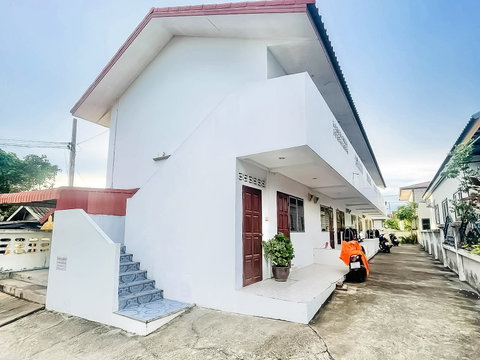 Apartment Building for Sale Chaiyaphruek East Pattaya BS4669