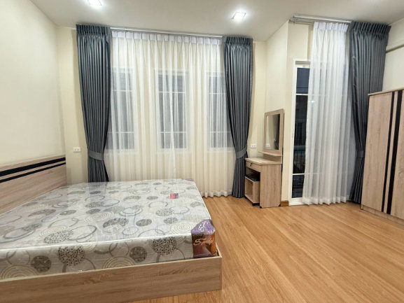 รูป 🏠✨ ให้เช่า ทาวน์โฮม 2 ชั้น โกลเด้น ทาวน์ วิภาวดี-รังสิต 4 ห้องนอน 3 ห้องน้ำ ทำเลติดถนนพหลโยธิน ซอยคลองหลวง 10 - รูปที่ 18/19