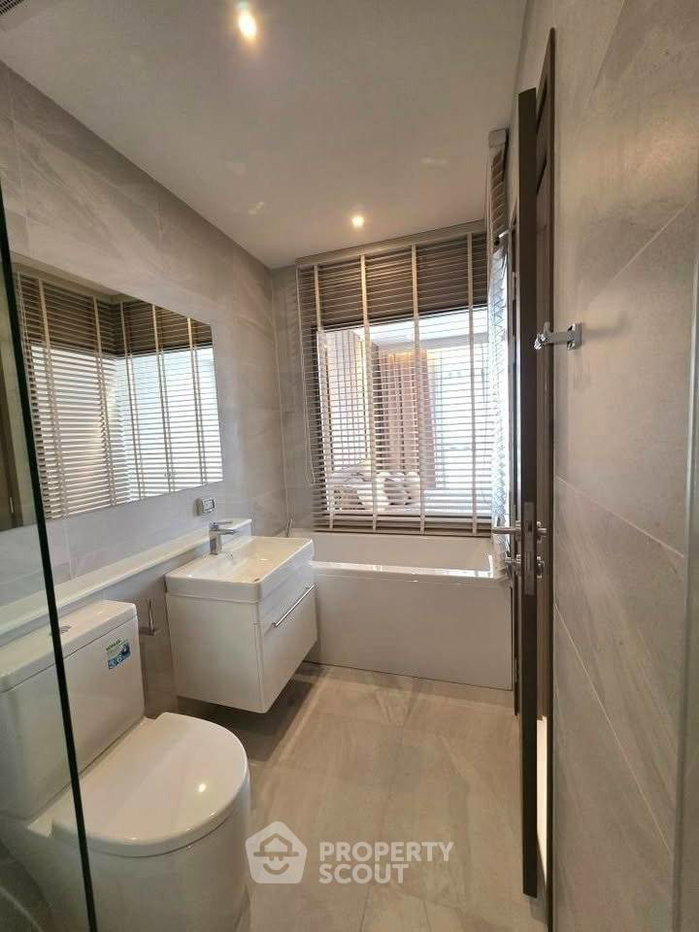 picture 2-BR Condo at Rhythm Ekkamai Estate near BTS Thong Lor (ID 3455227) - 14/16