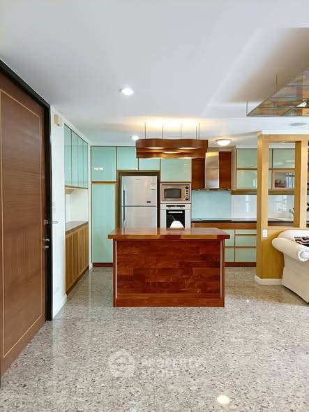 picture 2-BR 102 Sqm Avenue 61 Condominium Near BTS Thong Lor (ID 3456686) - 1/4