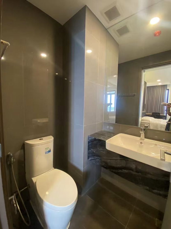 รูป Condo for rent at แอชตัน จุฬา-สีลม พื้นที่ใช้สอย : 35 ตร.ม. ชั้น : 56 1 ห้องนอน 1 ห้องน้ำ เฟอร์นิเจอร์ พร้อมเครื่องใช้ไฟฟ้า พร้อมอยู่ - รูปที่ 9/12