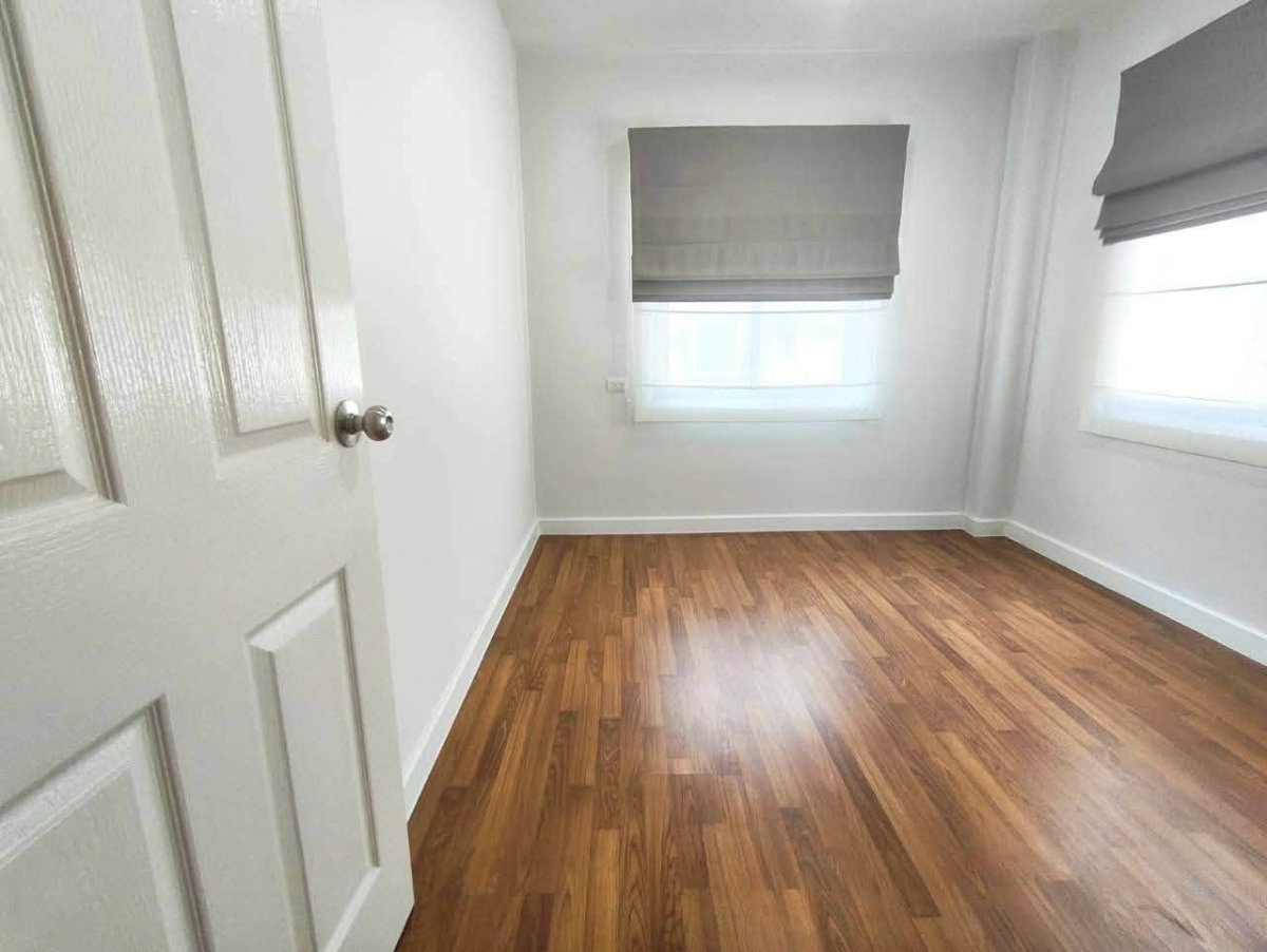 picture Greenery Tiwa Pinklao - Sai 5 / 3 Bedrooms #HPHU127 - 10/11