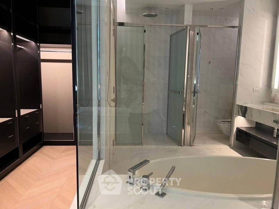 รูป คอนโด 2 ห้องนอน 140 ตร.ม. Four Seasons Private Residences Bangkok | BTS สะพานตากสิน (ID 3455172) - รูปที่ 11/12