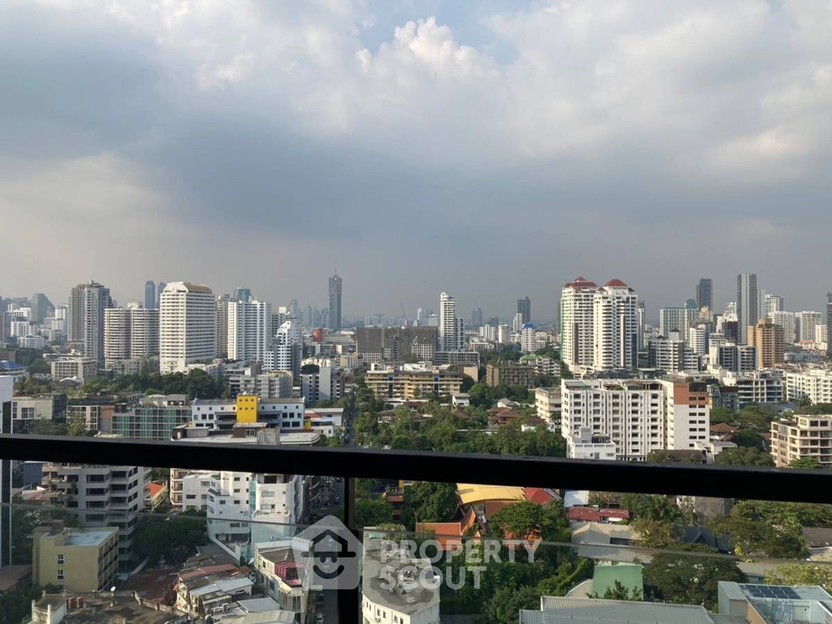 picture 2-BR Condo at The Crest Sukhumvit 34 near BTS Thong Lor (ID 739147) - 12/26