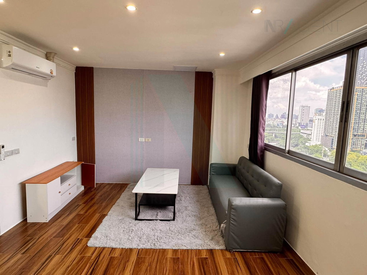 picture 🎊 For Rent Condo FIRST TOWER Building 1, Floor 20,1 bed room, Room size 50 sqm - 3/8