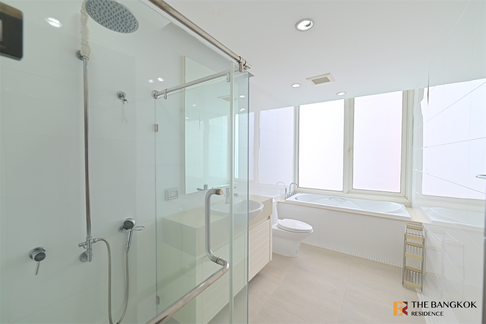 Siri Residence Luxury Unit, Ready for You Without the Wait near BTS Phrom Phong