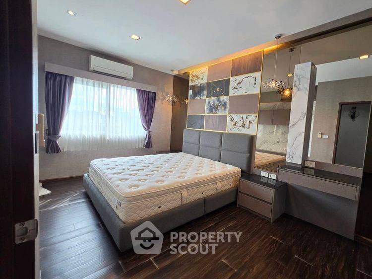 picture 3-BR Townhouse At Baan Klang Muang Suan Luang, Prawet (ID 3452930) - 10/12