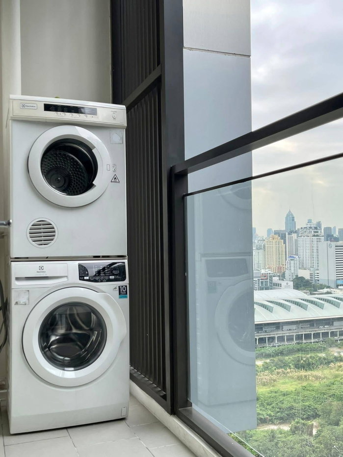 รูป ให้เช่า 𝐂𝐡𝐞𝐰𝐚𝐭𝐡𝐚𝐢 𝐀𝐬𝐨𝐤𝐞 𝐑𝐞𝐬𝐢𝐝𝐞𝐧𝐜𝐞 ห้อง Duplex 2 ชั้นสวย เพียง 27,000 บาท !! - รูปที่ 2/9