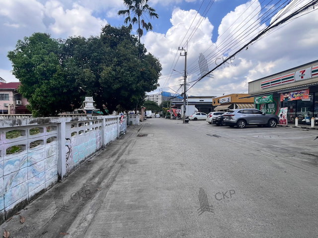 รูป L260156 | ขายที่ดินแปลงมุม ทำเลทอง ซอยลาดพร้าว 102 ขนาด 170 ตร.วา ที่ดินสวย อยู่มุมถนน ในย่านชุมชนเมือง - รูปที่ 6/11