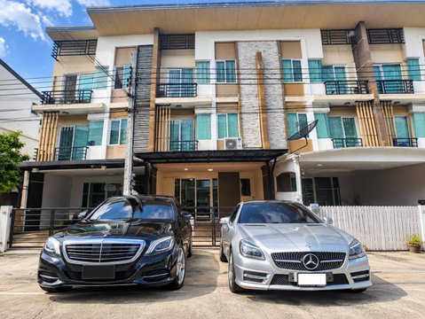 3-story vertical mansion for rent 785meters Mistine RatPhatthana Rd 5Beds 5Baths Near Mistine Juncti