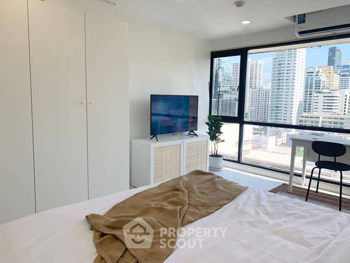 picture Studio Condo at Sukhumvit Suite near BTS Nana (ID 3456832) - 3/10