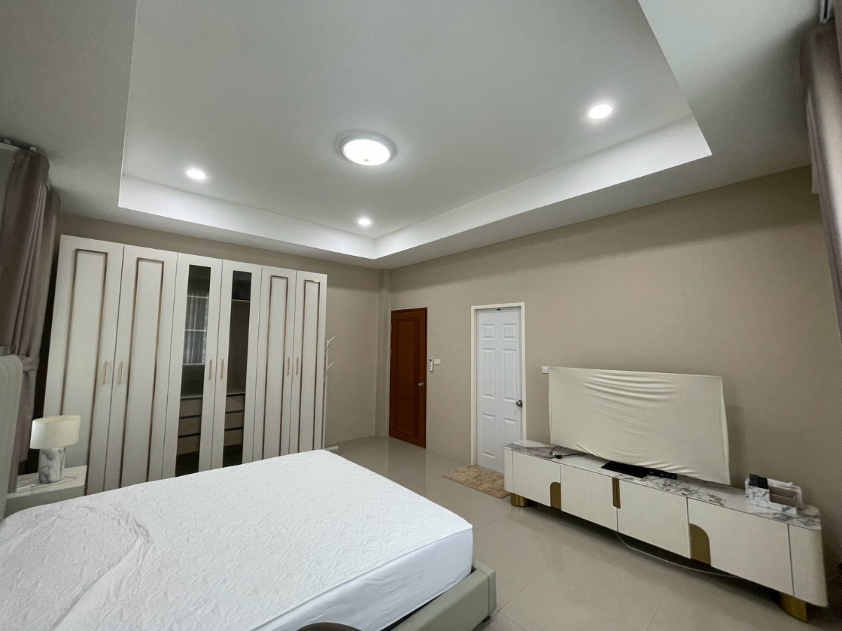 รูป ให้เช่า Luxury Private Pool Villa ออเงิน–รามอินทรา | ที่ดิน 1 ไร่ | 5 ห้องนอน 6 ห้องน้ำ | สระว่ายน้ำส่วนตัว | พร้อมเข้าอยู่ - รูปที่ 20/30