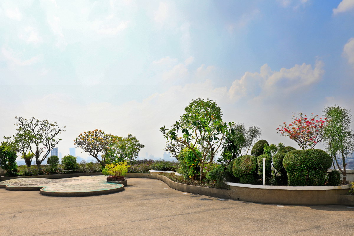 รูป 🔥✨ ขายด่วน! THE TRIO GARDEN ศรีนครินทร์ 38 🏡 ห้องตกแต่งใหม่ 2 ห้องนอน | 54 ตร.ม. | เพียง 2.59 ล้านบาท! - รูปที่ 16/18