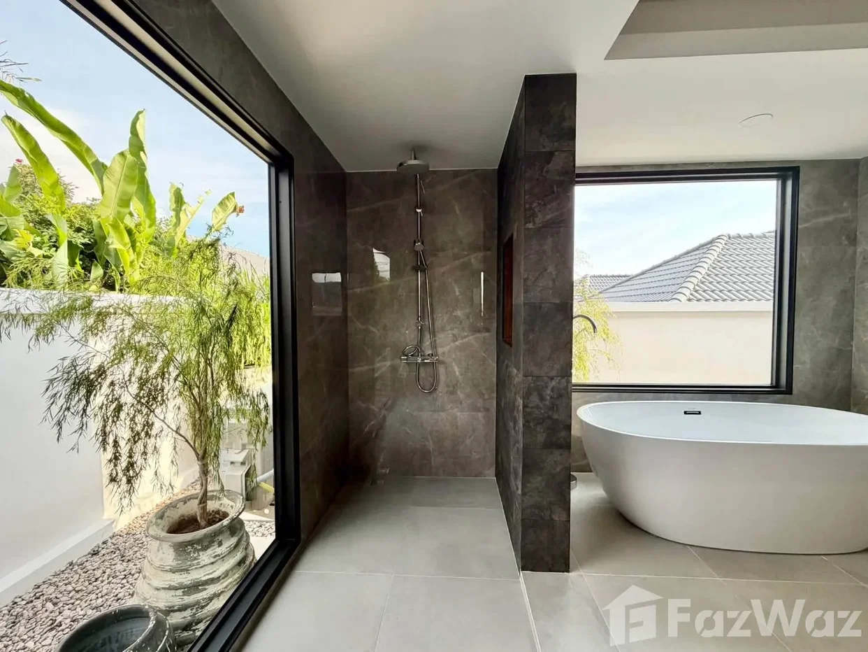 picture Beautifully Renovated Modern Pool Villa for Rent! 6895191 - 11/29