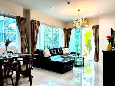 คอนโดให้เช่า : 2 Bed Corner Condo for Rent Diamond Suites Pattaya CR4666