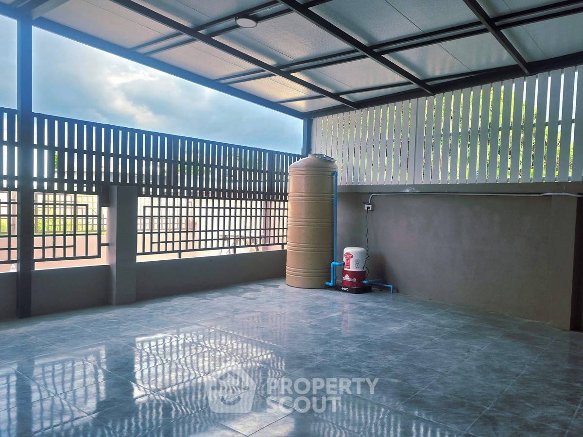 รูป ทาวน์เฮ้าส์ 3 ห้องนอน 148 ตร.ม. ให้เช่าในโป่ง บางละมุง ชลบุรี (ID 3457959) - รูปที่ 4/13