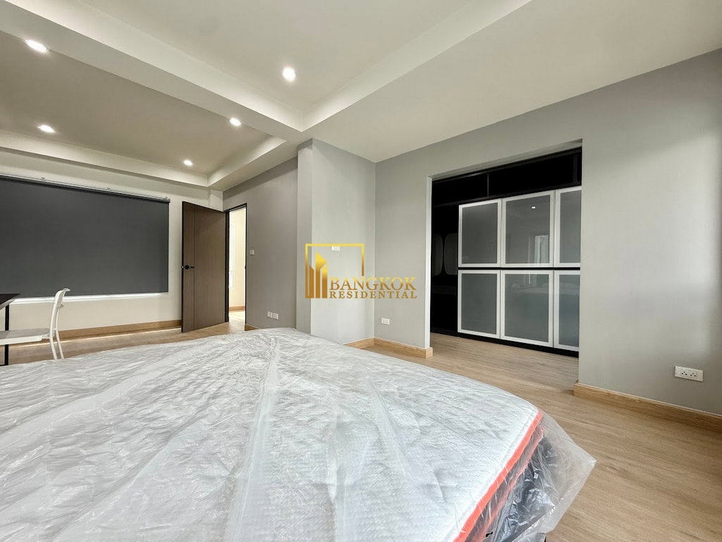 รูป Stylish 3 Bedroom House For Rent in Popular Ekkamai Area - BR8348SH - รูปที่ 17/36