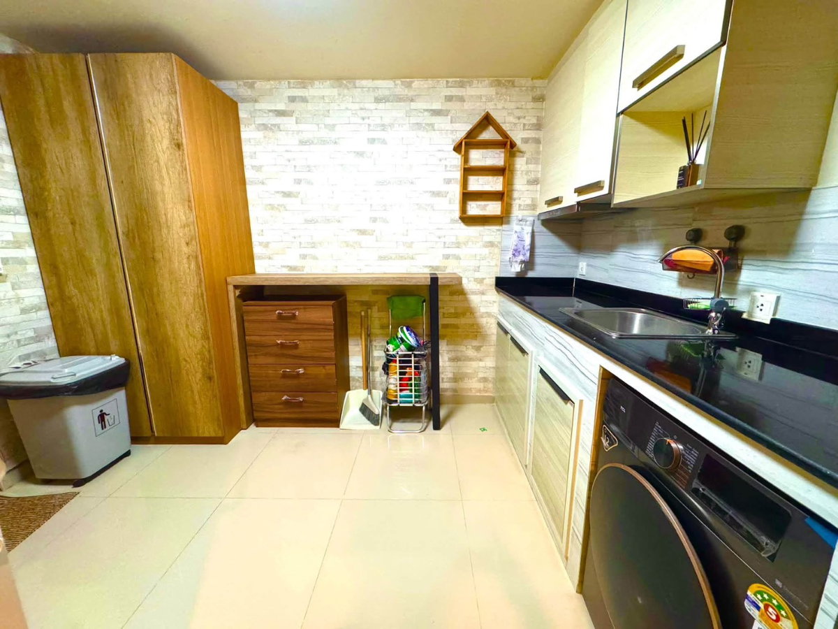 picture for sell 2 bedroom Msociety condo - 10/16