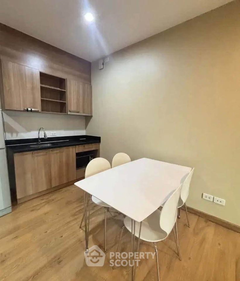 รูป คอนโด 1-ห้องนอน ที่ ไฮฟ์ สาทร ใกล้ BTS กรุงธนบุรี (ID 3430949) - รูปที่ 6/9